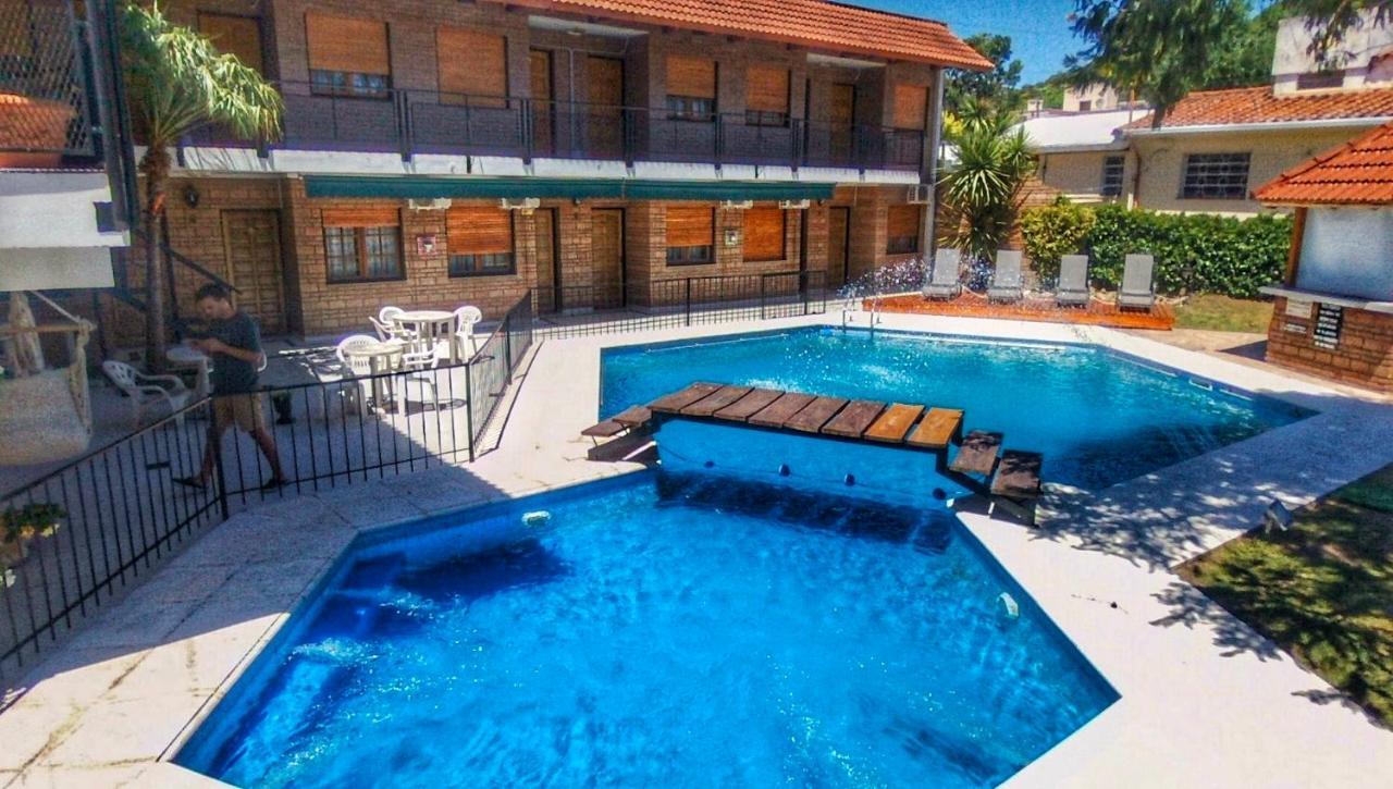 Hotel Carlos Paz Villa Carlos Paz Exteriör bild