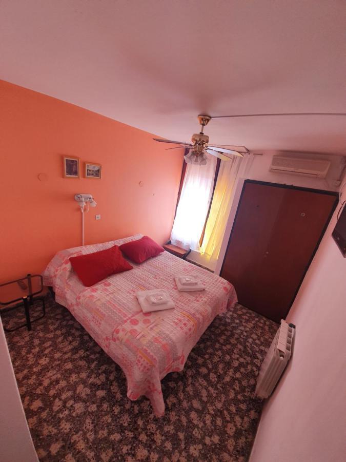 Hotel Carlos Paz Villa Carlos Paz Exteriör bild